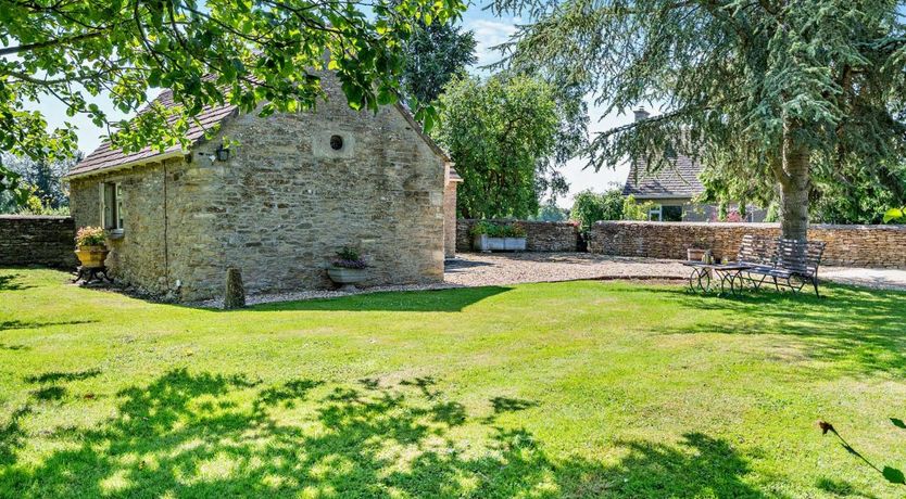 Photo of 1 Bed in Malmesbury