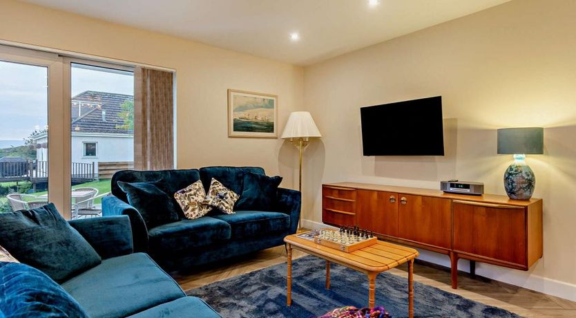 Photo of 4 Bed in Fortrose