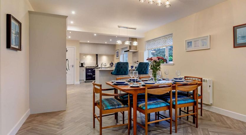 Photo of 4 Bed in Fortrose