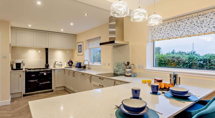 Photo of 4 Bed in Fortrose