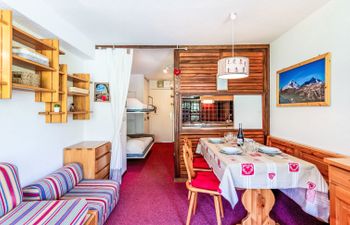 Le Borsat (Val Claret) Apartment 18 Holiday Home