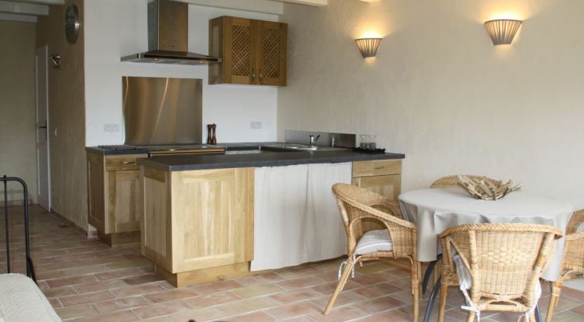 Photo of Le Mas des Trois Anges Apartment 2