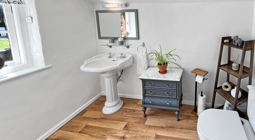 Photo of West Lynch Farm, Allerford