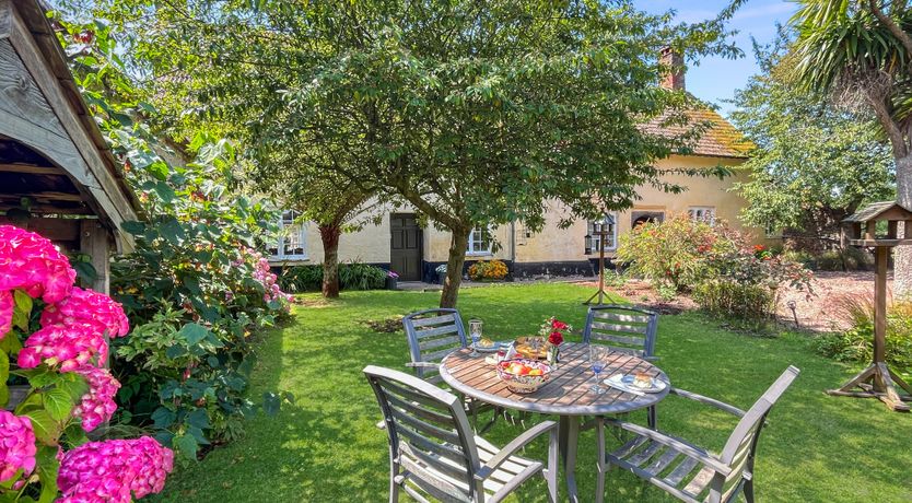 Photo of West Lynch Farm, Allerford