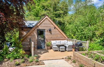 Woodland Willow Holiday Home