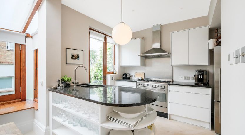 Photo of London Essence