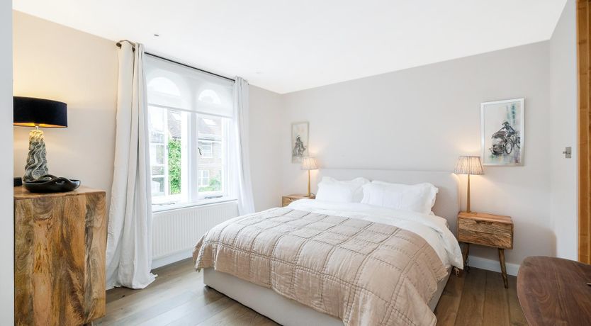 Photo of London Essence