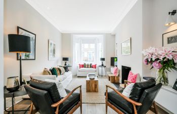 London Essence Holiday Home