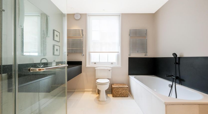 Photo of London Essence