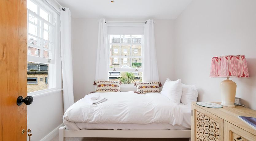 Photo of London Essence