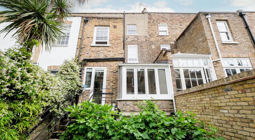 Photo of London Essence