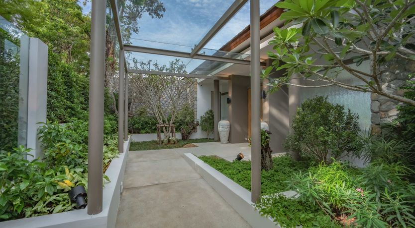 Photo of Cradled in Paradise