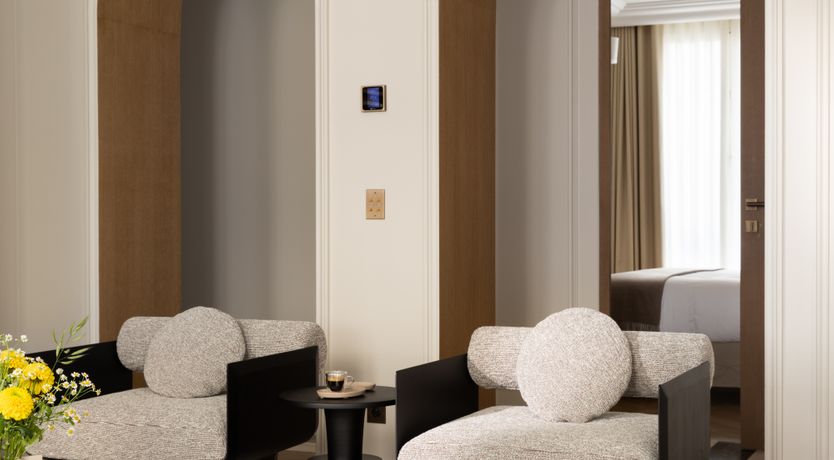 Photo of Parisian Splendor