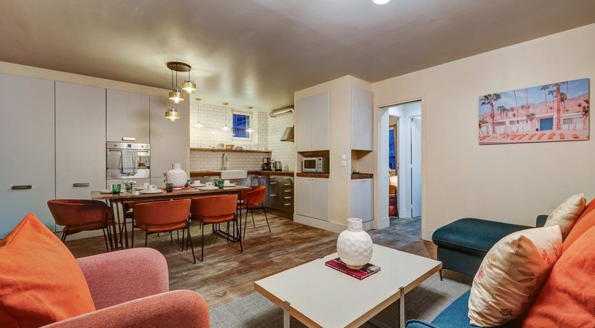 Photo of Paris Rainbow