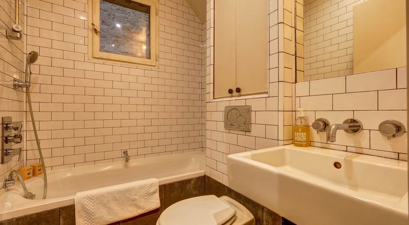 Photo of Paris Rainbow