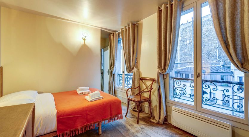 Photo of Paris Rainbow