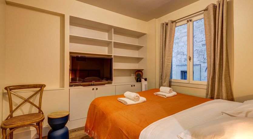 Photo of Paris Rainbow