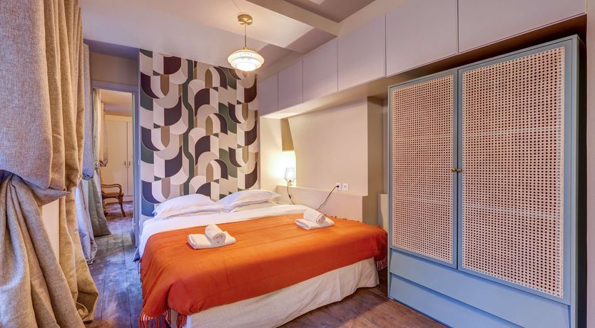 Photo of Paris Rainbow