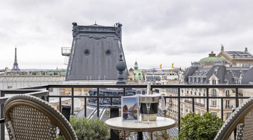 Photo of A Picture of Paris