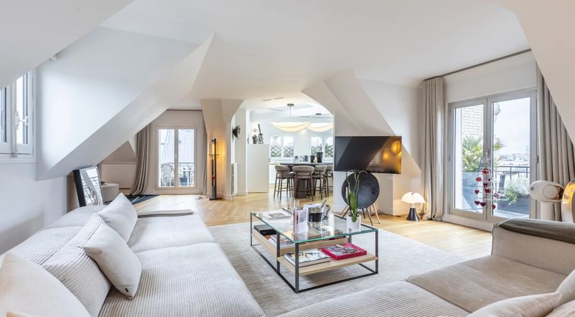 Photo of A Picture of Paris