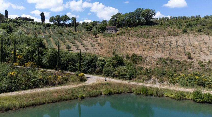 Photo of Chianti Lake