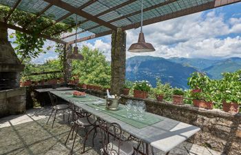 Italian Stone Holiday Home