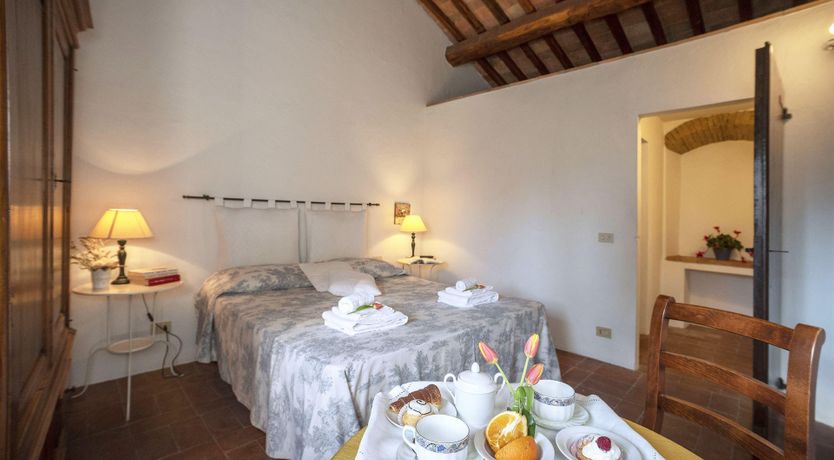 Photo of Tuscan Iris