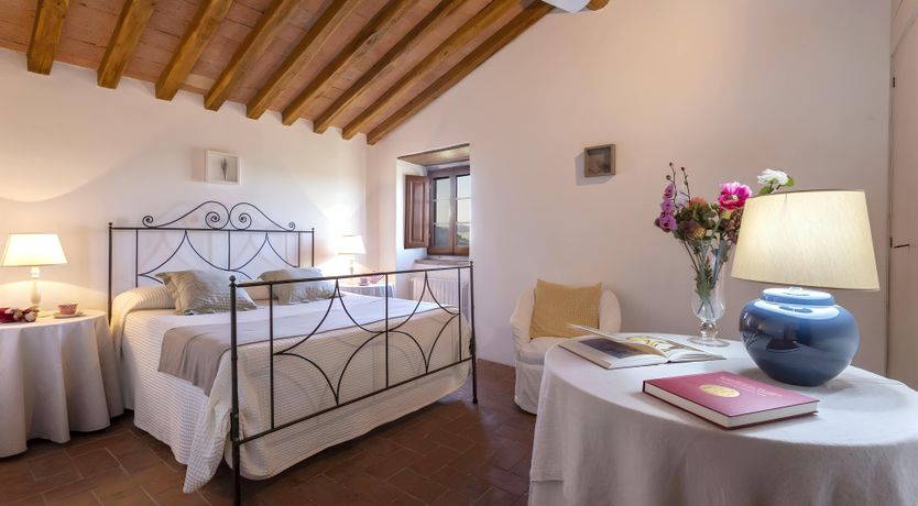 Photo of Tuscan Iris