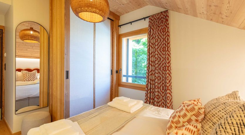 Photo of Snowy Luxury