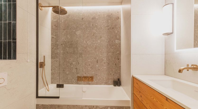 Photo of Snowy Luxury