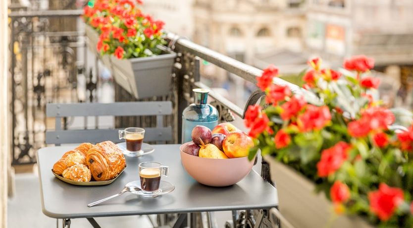 Photo of Parisian Pot of Gold