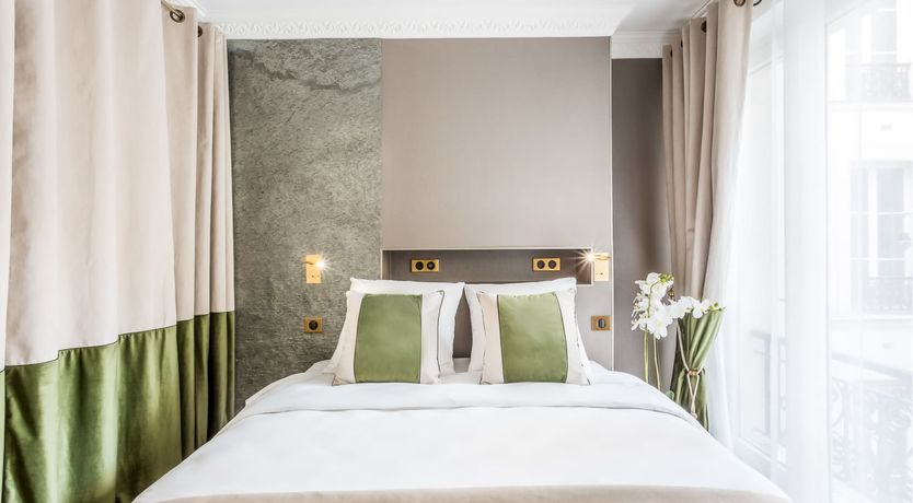 Photo of Parisian Pot of Gold