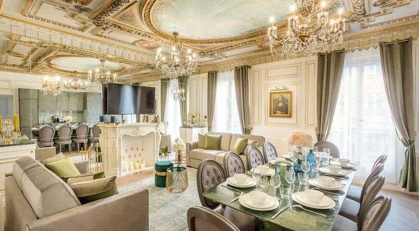 Photo of Parisian Pot of Gold