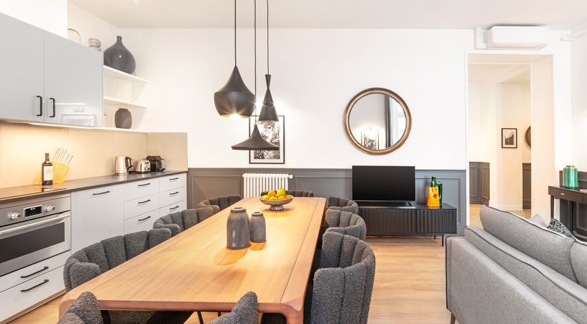 Photo of Argent & Marble