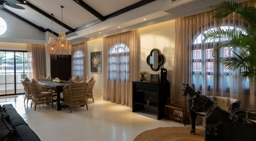 Photo of The Sea Whisper