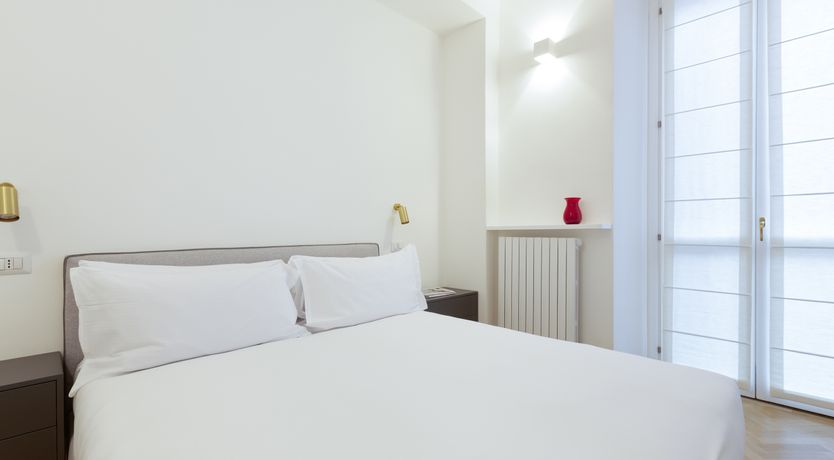 Photo of Madunina Shadow