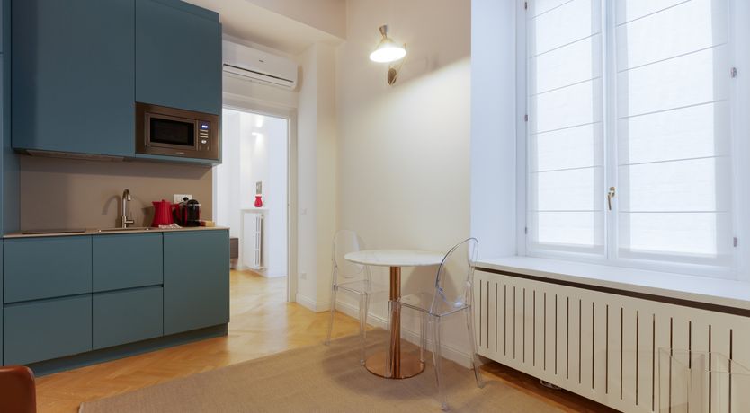 Photo of Madunina Shadow