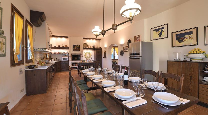 Photo of Leonardo's Muse