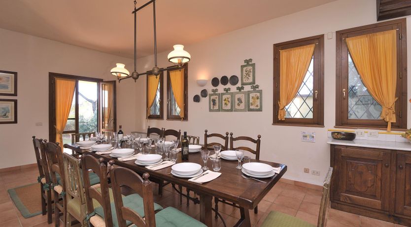 Photo of Leonardo's Muse