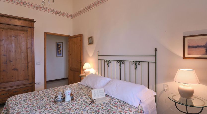 Photo of Leonardo's Muse