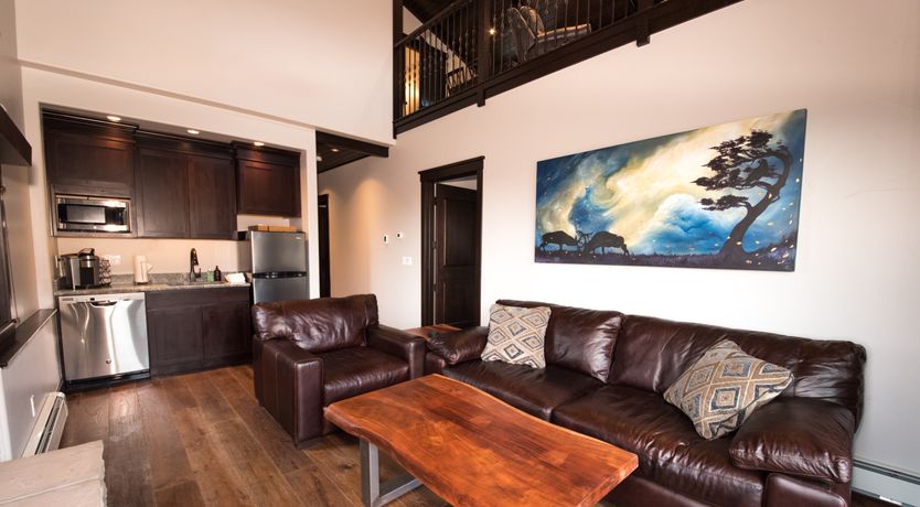 Photo of Colorado Charm