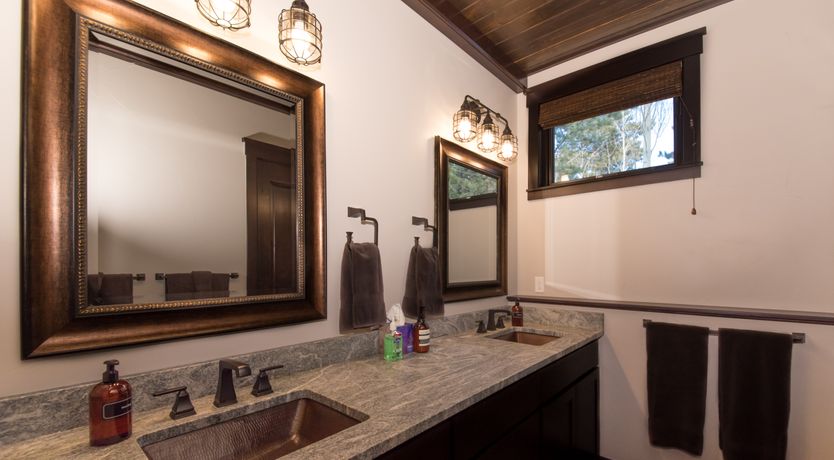 Photo of Colorado Charm