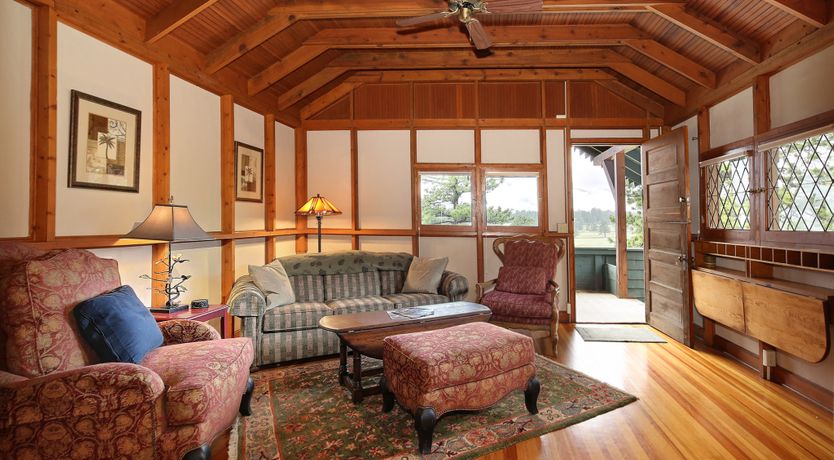 Photo of Colorado Charm