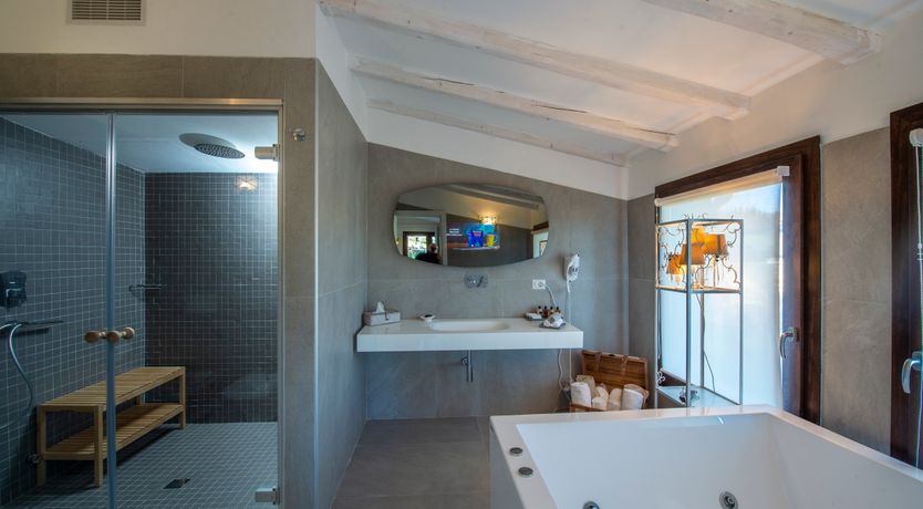 Photo of Vintage Vinery