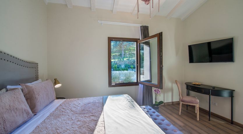 Photo of Vintage Vinery