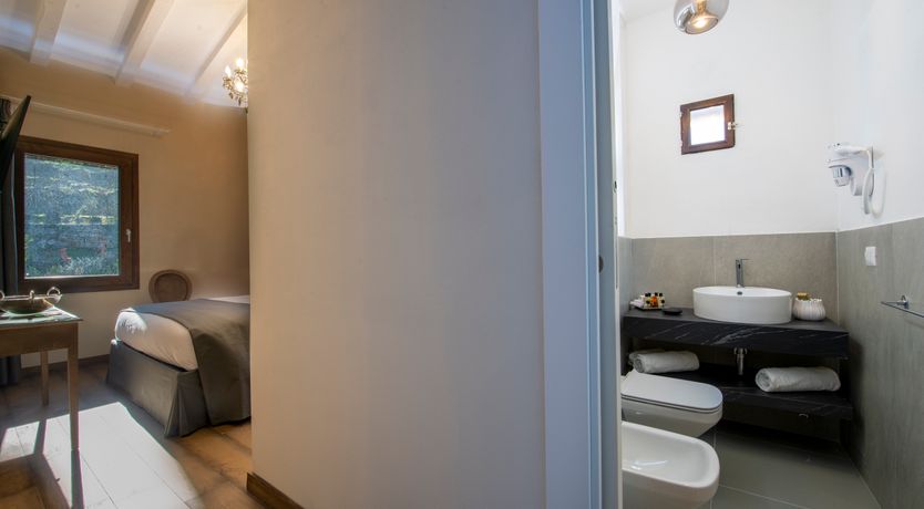 Photo of Vintage Vinery