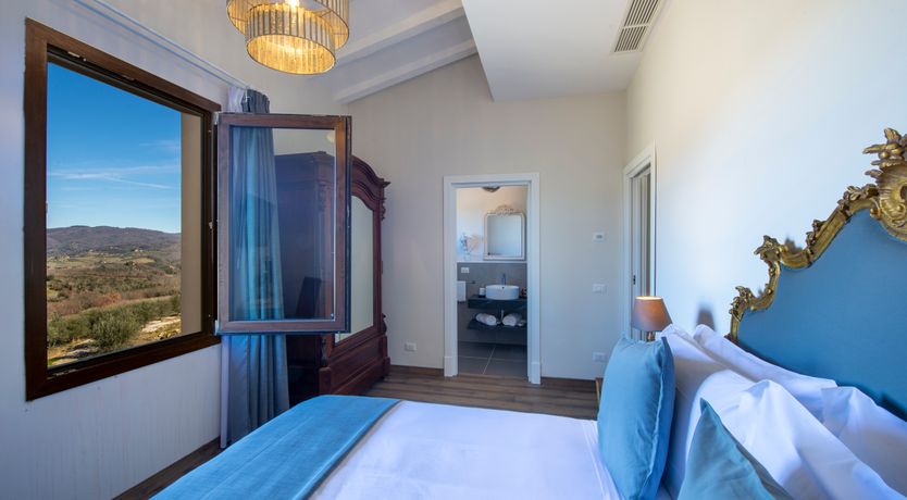 Photo of Vintage Vinery