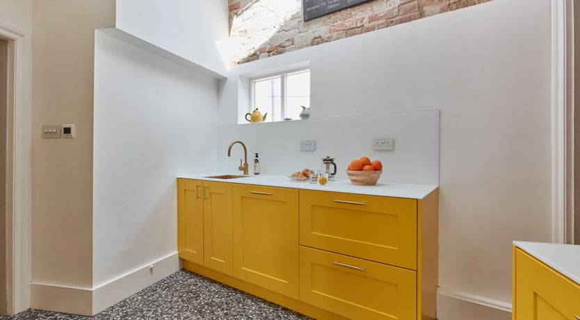 Photo of Kentish Seabird