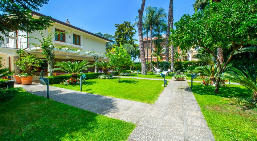 Photo of Sorrento Gardens