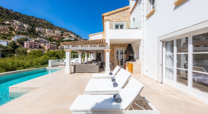 Photo of Aquarius Serenity